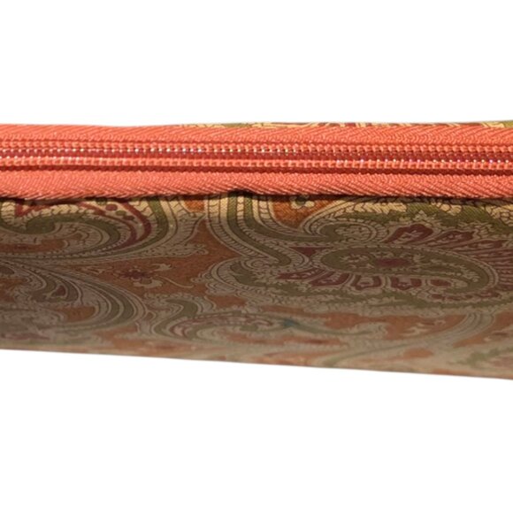 Large Pouch - Picture 5 of 7